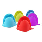 1 Pair Silicone Mini Oven Mitts | Heat Resistant Pinch Pot Holders for Kitchen Cooking & Baking | Non-Slip Hot Pot Grip Gloves | Reusable Heatproof Silicone Hand Protectors (Random Color)